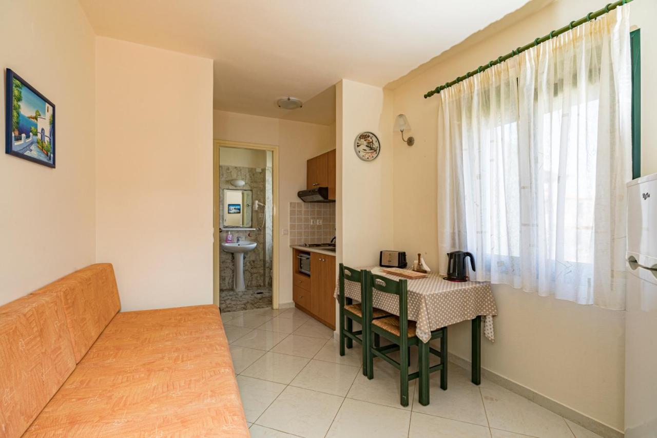Gianna Apartments Almirida エクステリア 写真